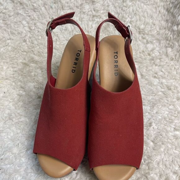 Torrid Faux suede Rust platform wedge wood sandals studs accent SZ8.run big 9.5 - Picture 5 of 16